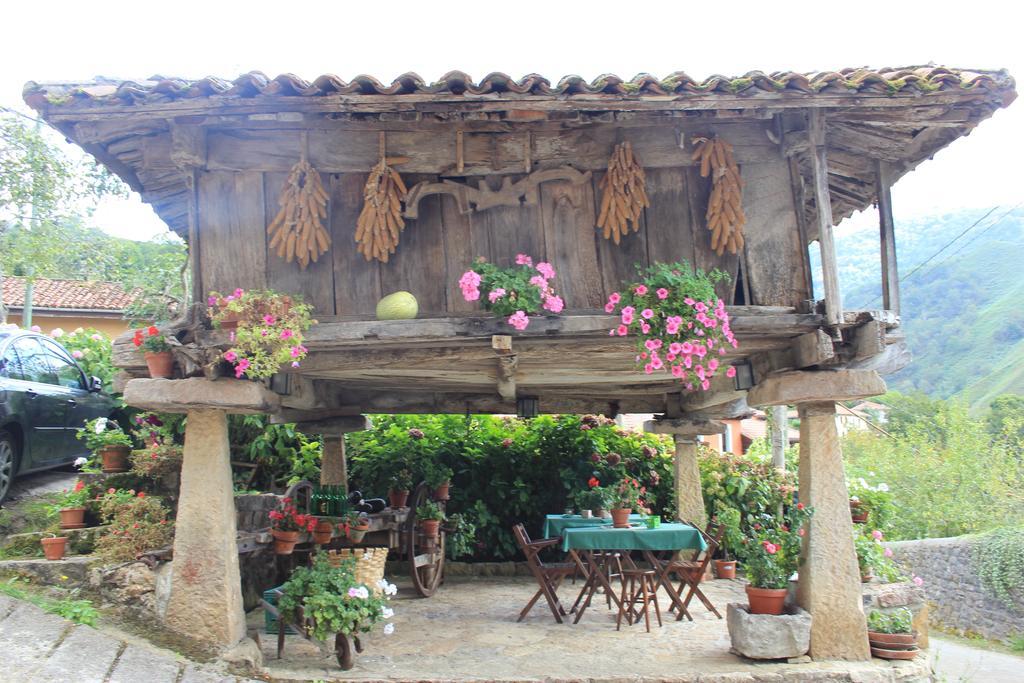El Colladin Guest House Llerices Bilik gambar