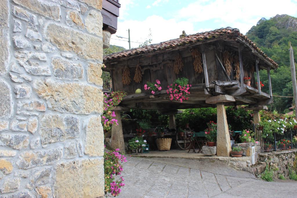 El Colladin Guest House Llerices Bilik gambar