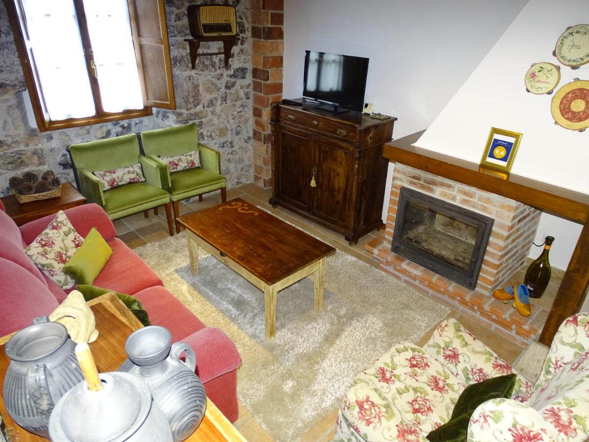 El Colladin Guest House Llerices Luaran gambar