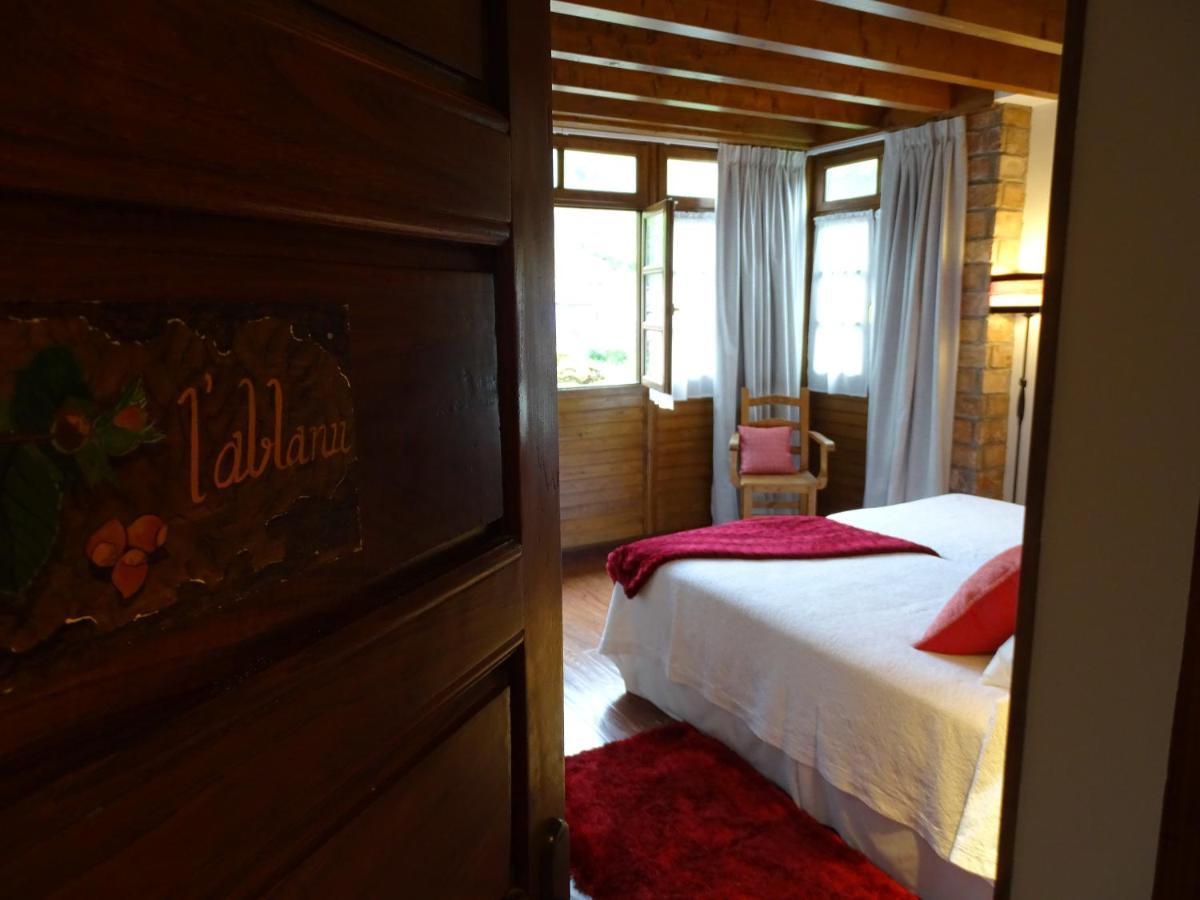 El Colladin Guest House Llerices Luaran gambar