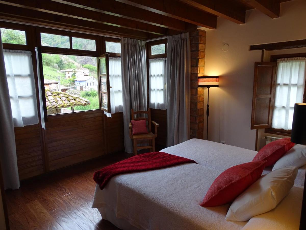 El Colladin Guest House Llerices Luaran gambar