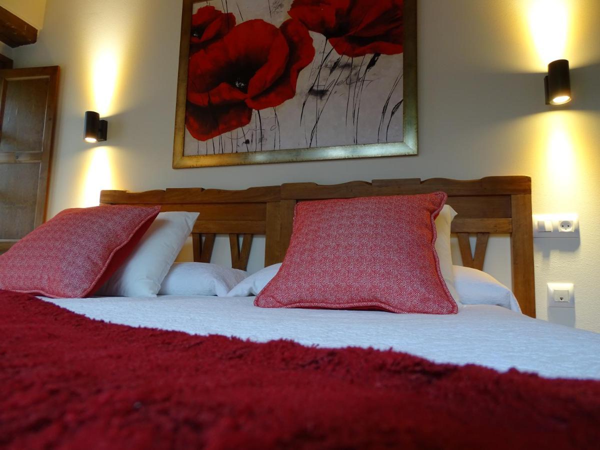 El Colladin Guest House Llerices Luaran gambar