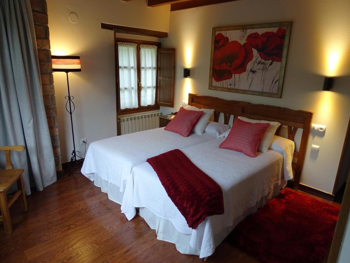 El Colladin Guest House Llerices Luaran gambar