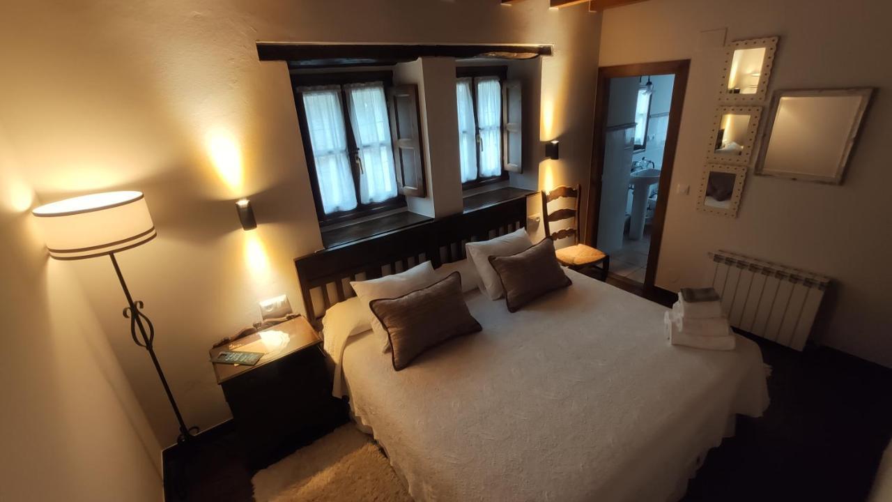 El Colladin Guest House Llerices Luaran gambar