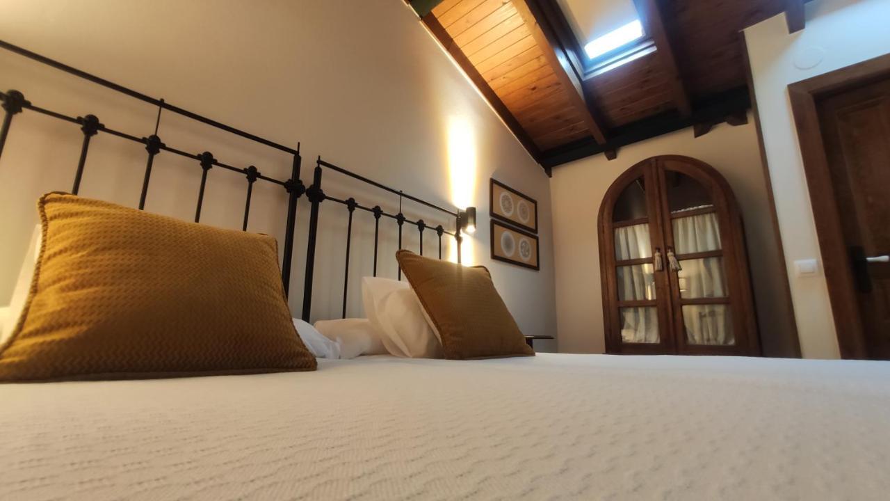El Colladin Guest House Llerices Luaran gambar