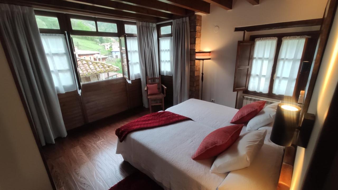 El Colladin Guest House Llerices Luaran gambar