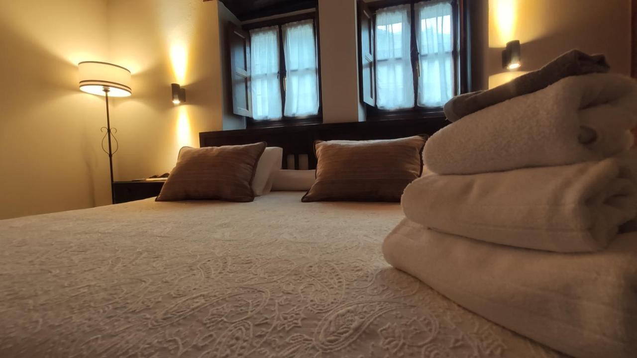 El Colladin Guest House Llerices Luaran gambar